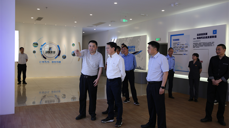 參觀現(xiàn)場圖 參觀現(xiàn)場圖